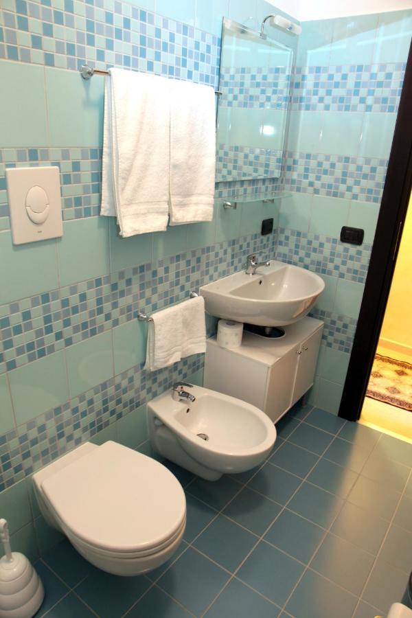 Room And Breakfast Luciana Sant'Elia A Pianisi Exterior foto