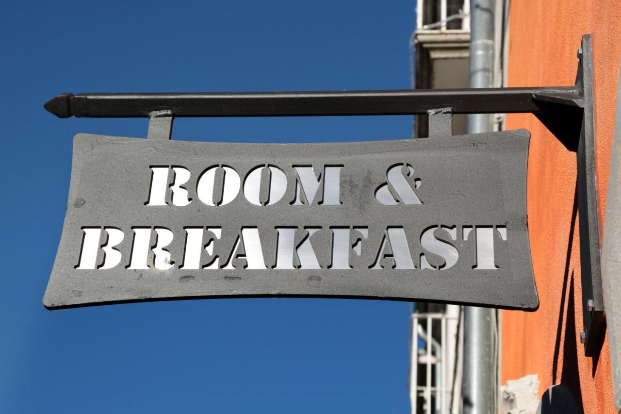 Room And Breakfast Luciana Sant'Elia A Pianisi Exterior foto