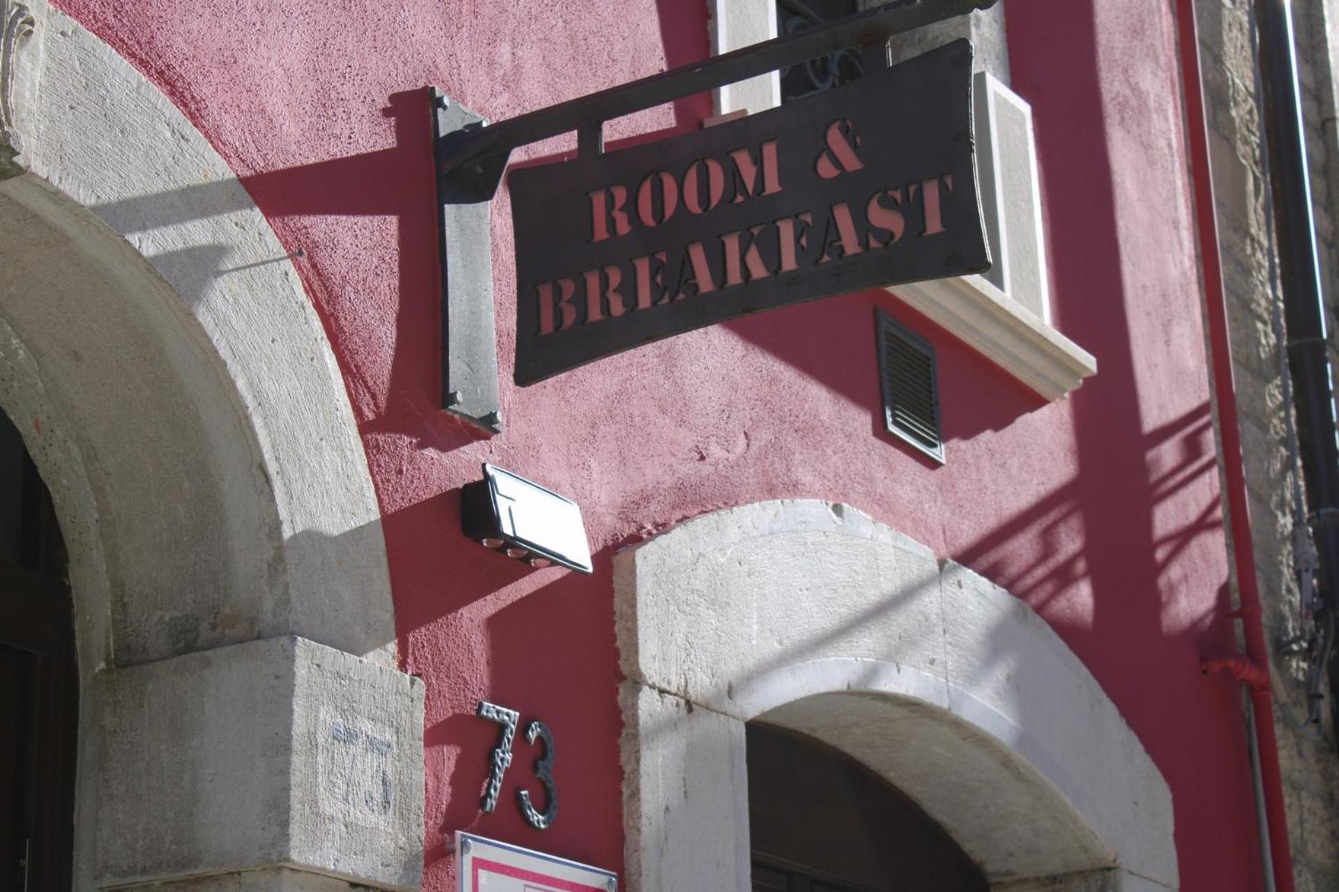 Room And Breakfast Luciana Sant'Elia A Pianisi Exterior foto